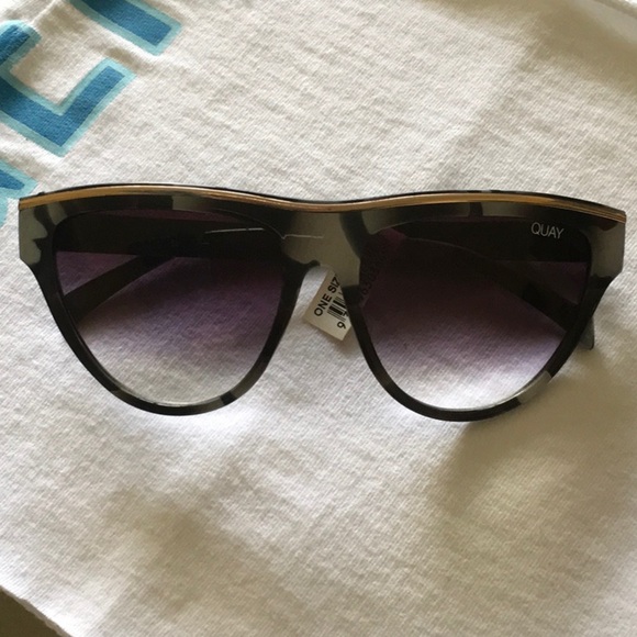 NEW QUAY AUSTRALIA 🇦🇺 “Flight Risk” sunglasses 103 - Picture 6 of 9